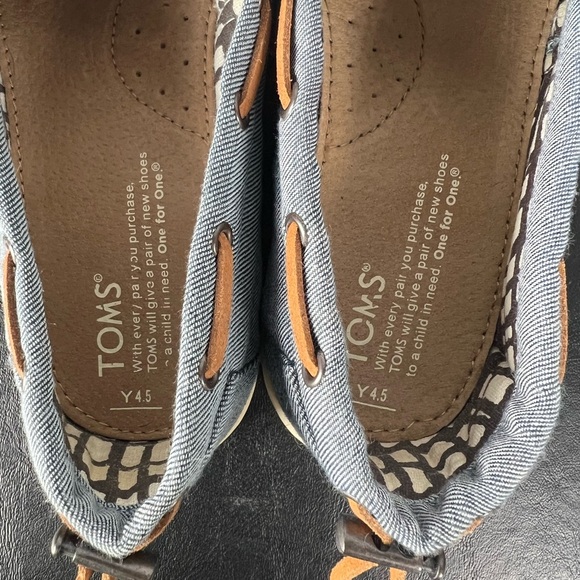 Toms Youth Size 4.5 Bimini Stitchout Slip On Canvas Blue Denim Casual Fl… - Picture 7 of 7